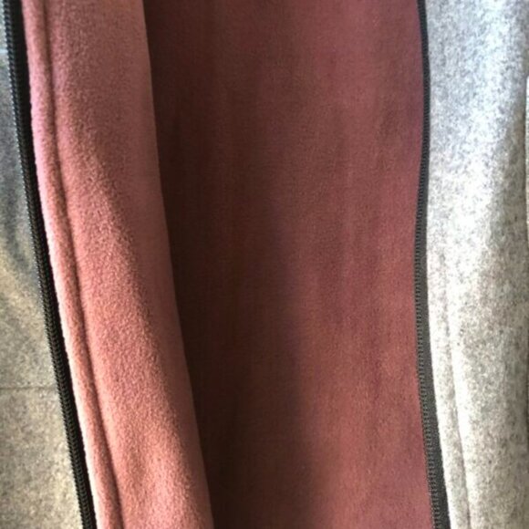 Sleeveless Grey Wool Coat, Lined — Size XL - Picture 4 of 6